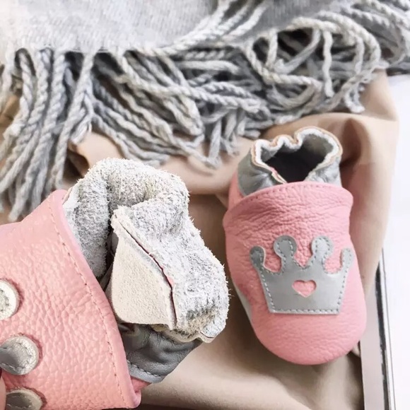 Pink Slip on baby shoe - Picture 7 of 8